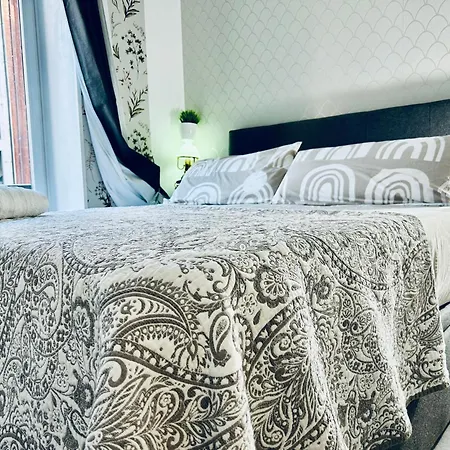 Magnifica Suite Homestay