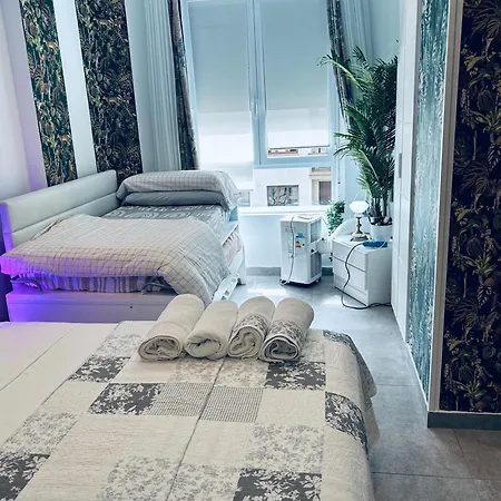 Homestay Magnifica Suite *