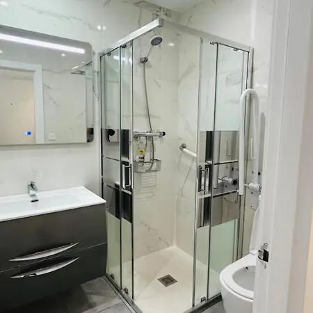 Magnifica Suite Homestay San Sebastian
